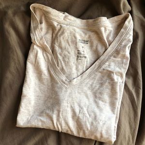 Eva V-Neck Tee by Girlfriend Collective